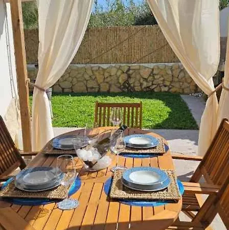 Апартаменты Dimora Melaleuca - Relax Con Giardino Privato *